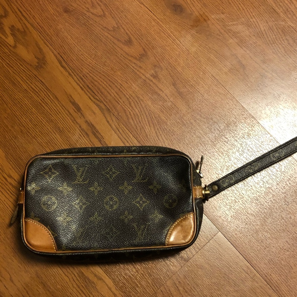 Louis Vuitton Monogram Clutch